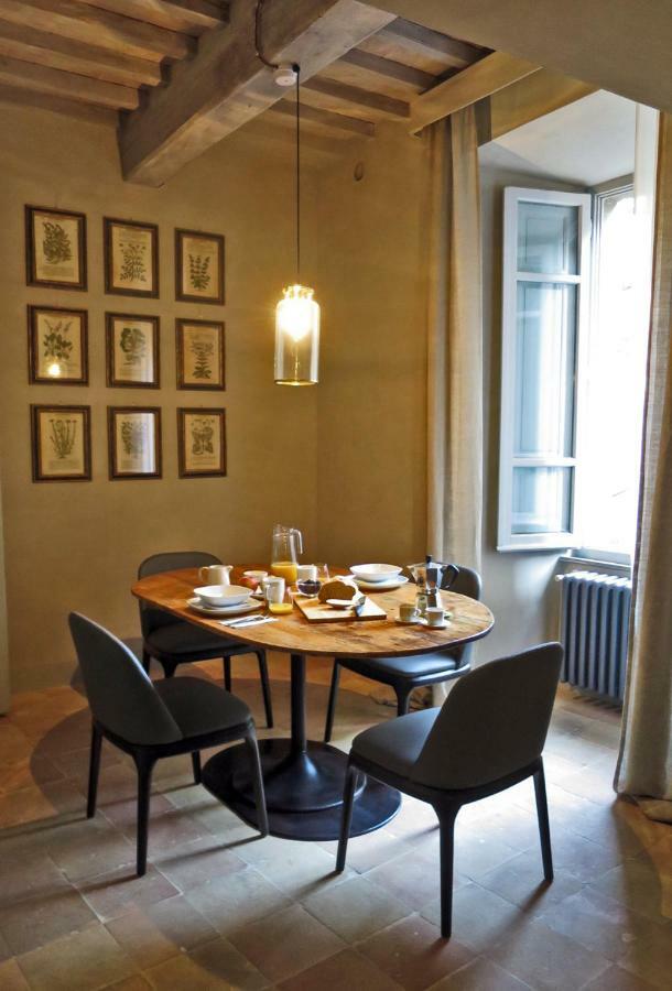 Stylish Apartment In The Historic Center Of Cortona Exterior foto